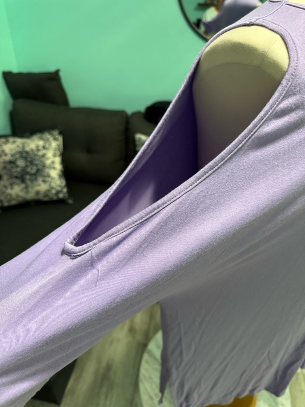Relaxed Lavender Scoop-Neck Tunic Top w/ Cut Out Sleeves - Picture 7 of 8
